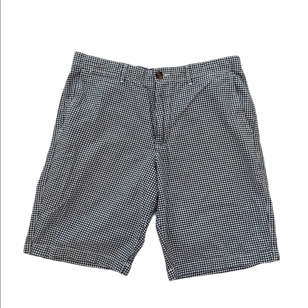 Men’s plaid shorts